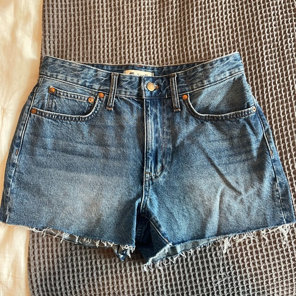 Madewell High Rise Relaxed Denim Shorts - Picture 1 of 4